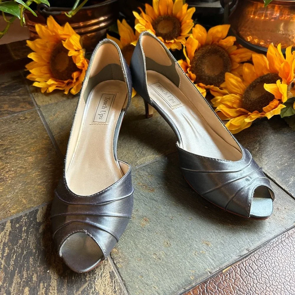 “Abby” Satin d’Orsay Bridal Pump w/kitten heel (size 9.5)